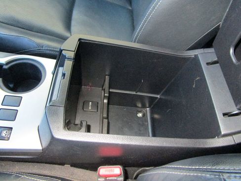 Used 2016 Toyota 4Runner Limited image 41