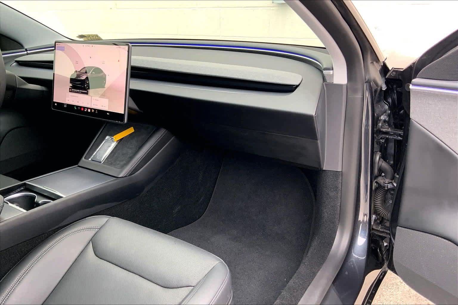 Used 2025 Tesla Model 3 RWD image 23