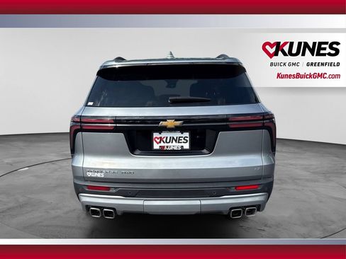 Used 2024 Chevrolet Traverse LT AWD/4WD image 10