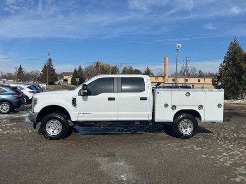 Used 2019 Ford F250 XL w/ Power Equipment Group image 2