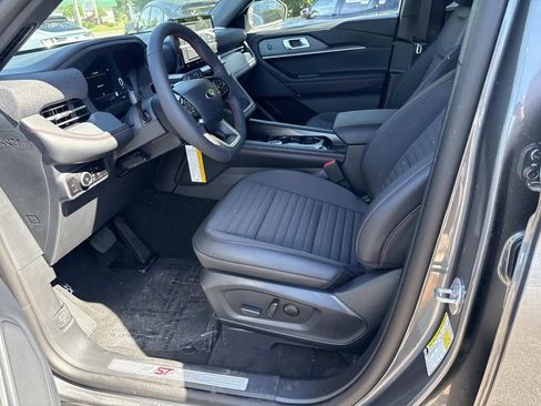 New 2026 Ford Explorer ST-Line w/ ST-Line Street Pack AWD/4WD image 8