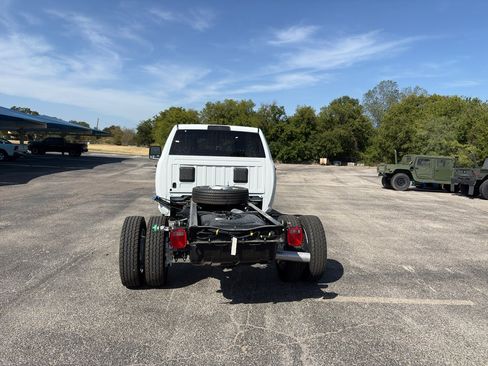 New 2026 RAM 4500 Tradesman w/ Chrome Appearance Group AWD/4WD image 6