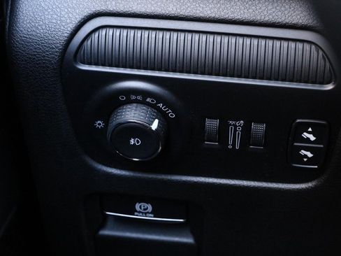 Used 2023 Jeep Wagoneer Series II w/ Flexible Seating Group image 23