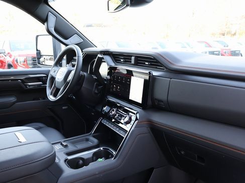 New 2026 GMC Sierra 2500 AT4 image 44