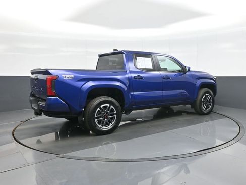 Used 2024 Toyota Tacoma TRD Sport image 7