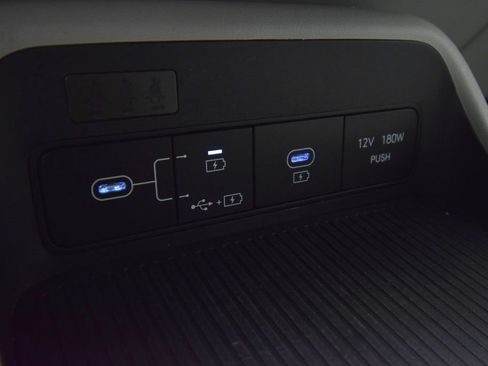Used 2024 Hyundai Kona SEL FWD image 35
