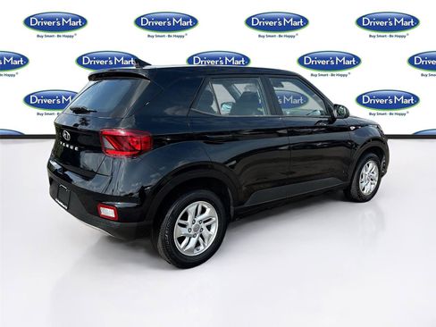 Used 2021 Hyundai Venue SE FWD image 7