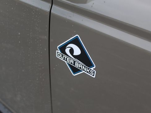 New 2026 Ford Bronco Outer Banks AWD/4WD image 10