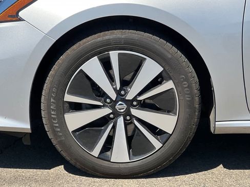 Used 2019 Nissan Altima 2.5 SL FWD image 13