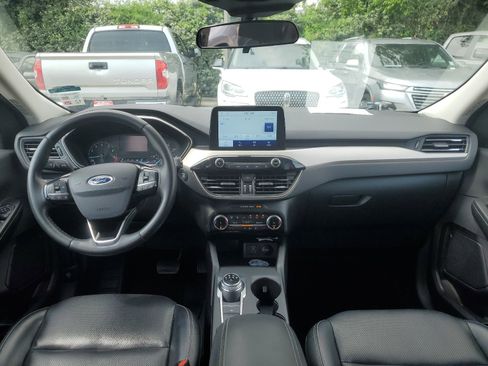 Used 2022 Ford Escape SEL FWD image 9