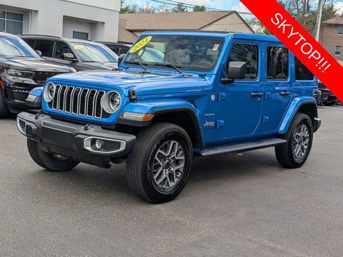 Certified 2024 Jeep Wrangler Unlimited Sahara w/ Technology Group AWD/4WD image 7