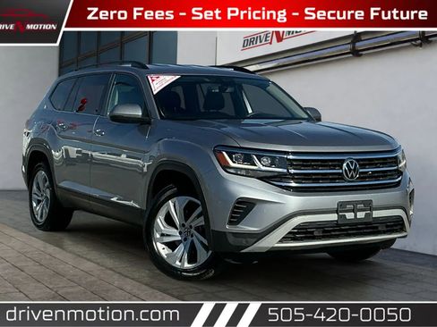 Used 2022 Volkswagen Atlas SE image 1
