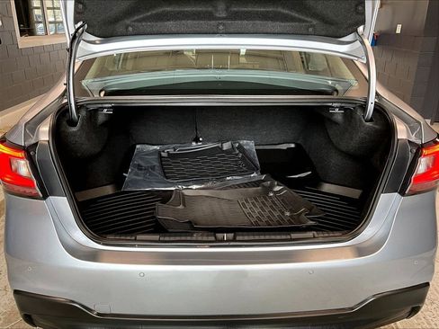 Used 2025 Subaru Legacy Limited image 26