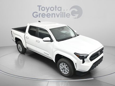 Used 2024 Toyota Tacoma SR5 w/ SR5 Upgrade Package RWD image 20