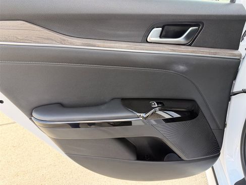 Used 2023 Kia K5 EX image 24