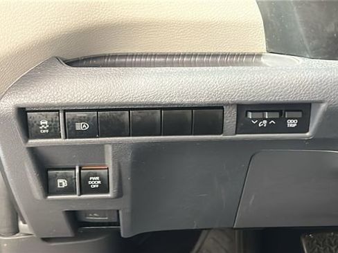 Used 2021 Toyota Sienna LE FWD image 20