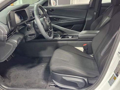 New 2026 Hyundai Elantra SEL Sport Premium FWD image 5