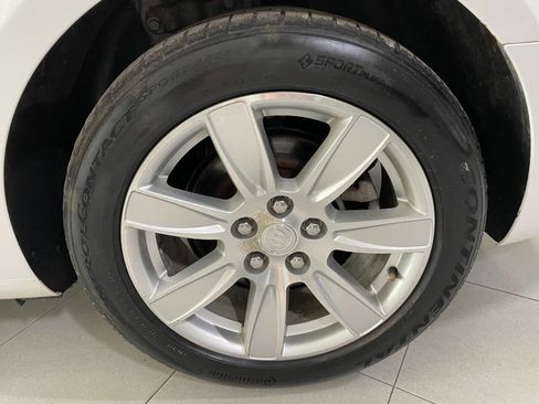 Used 2015 Buick LaCrosse Premium image 11