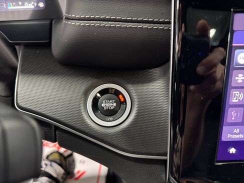 New 2025 Jeep Grand Cherokee L Altitude image 34