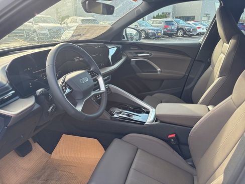 New 2025 Audi Q5 Premium Plus image 9