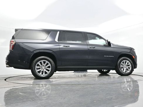 Used 2024 Chevrolet Suburban Premier AWD/4WD image 50