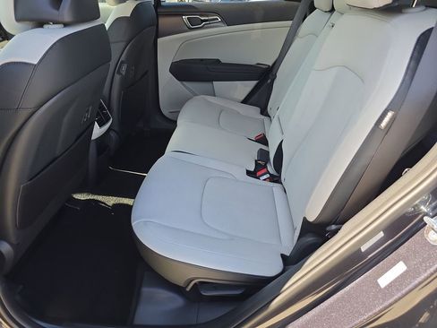 New 2026 Kia Sportage EX image 17