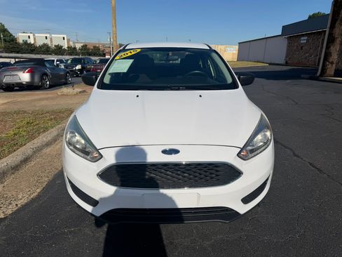 Used 2015 Ford Focus S FWD image 2