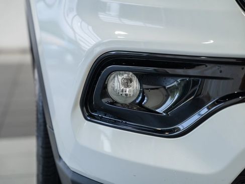 Certified 2025 Jeep Compass Limited AWD/4WD image 13