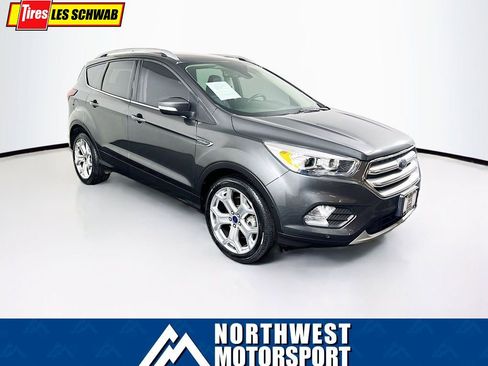 Used 2019 Ford Escape Titanium image 1