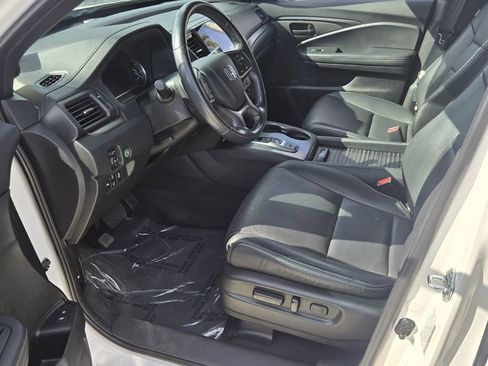 Used 2023 Honda Passport EX-L image 10