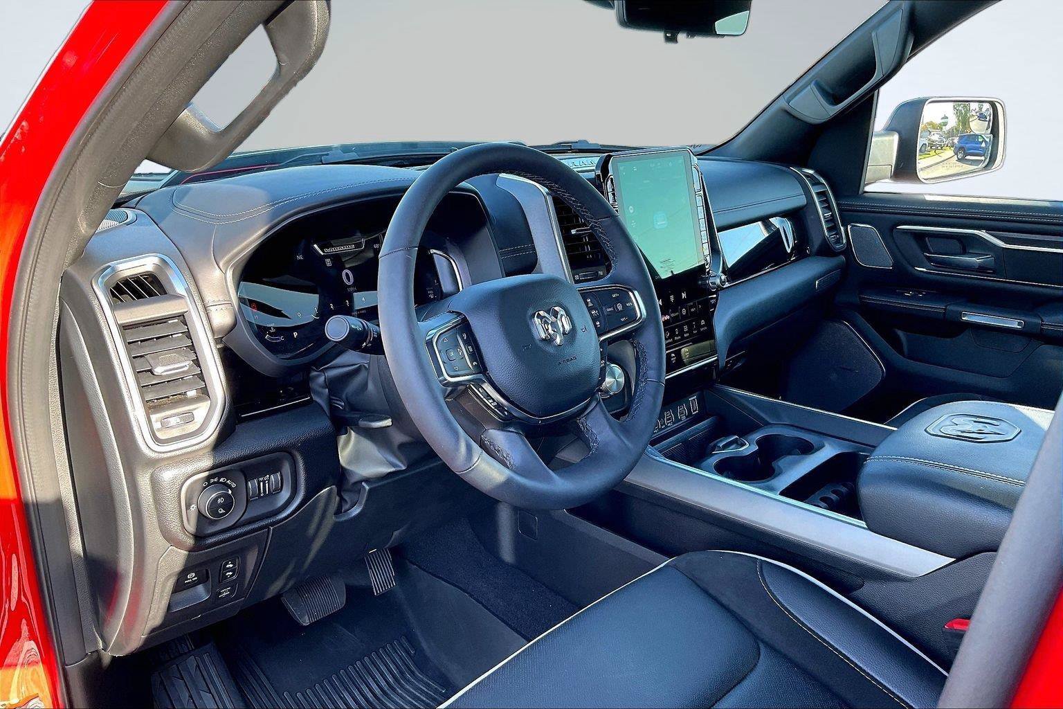 Used 2025 RAM 1500 Laramie w/ Night Edition AWD/4WD image 15