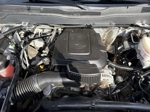 Used 2018 Chevrolet Silverado 3500 LT image 16