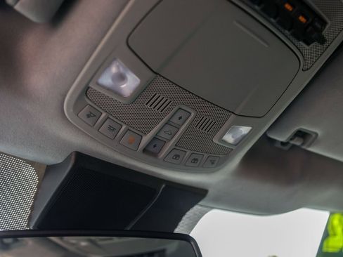 Used 2022 Ford F350 Limited image 23