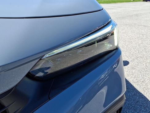 Used 2023 Honda Civic Sport image 9