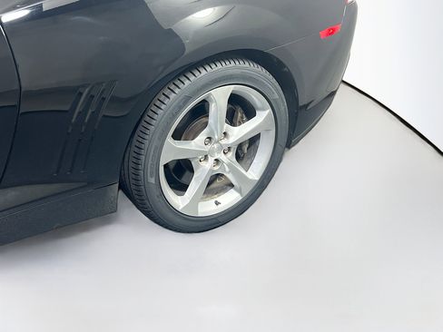 Used 2015 Chevrolet Camaro SS w/ RS Package image 28