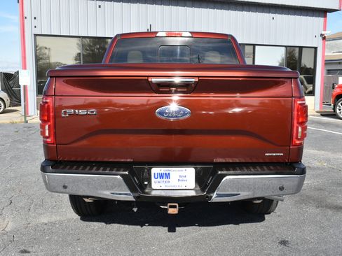 Used 2015 Ford F150 Lariat w/ Equipment Group 502A Luxury image 8