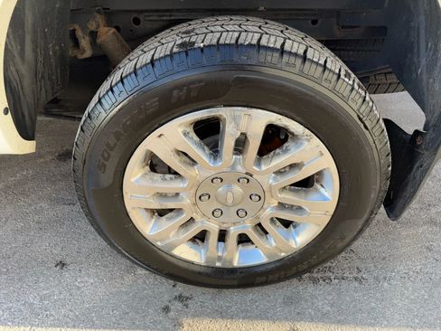 Used 2013 Ford F150 Platinum w/ Max Trailer Tow Pkg image 12