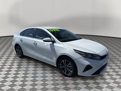 Used 2024 Kia Forte LXS FWD image 1