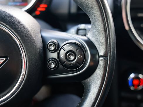 Used 2015 MINI Cooper 2-Door Hardtop image 32