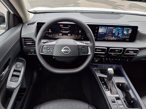 New 2026 Nissan Sentra SR image 13