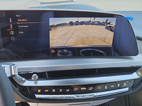 New 2025 Cadillac Lyriq Luxury image 26