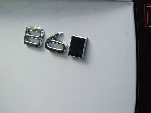 New 2026 Volvo XC90 B6 Plus w/ Protection Package Premier image 7