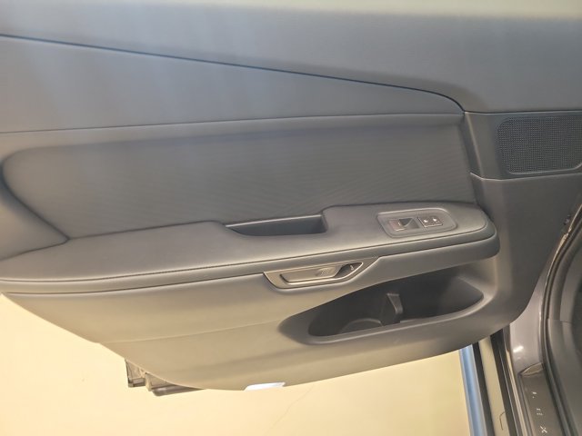 Used 2026 Lexus ES 350h w/ Convenience Package FWD image 13