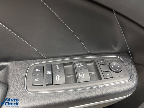 Used 2023 Dodge Charger R/T w/ Plus Group image 30