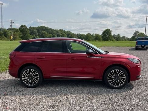 Used 2021 Lincoln Corsair AWD w/ Sport Package image 10