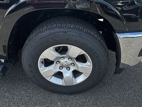 Used 2025 RAM 1500 Big Horn AWD/4WD image 15