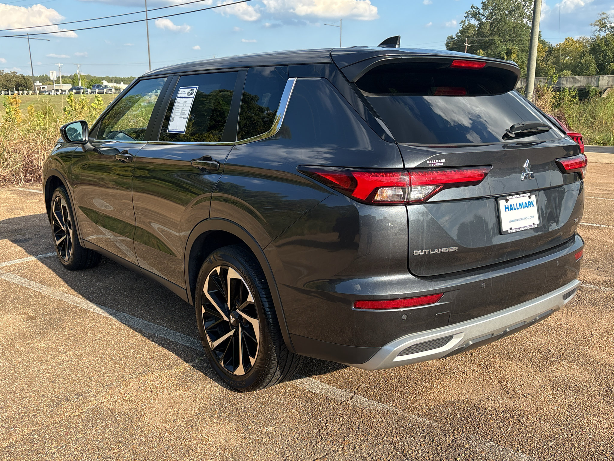 Used 2024 Mitsubishi Outlander SE AWD/4WD image 5