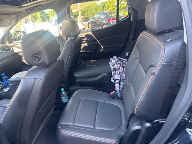 Used 2023 GMC Acadia AT4 w/ Technology Package AWD/4WD image 8