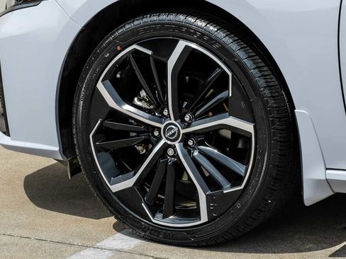 Used 2023 Nissan Altima 2.5 SR w/ SR Premium Package image 54