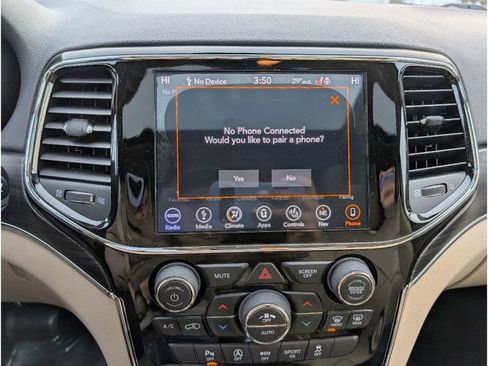 Used 2019 Jeep Grand Cherokee Limited image 27